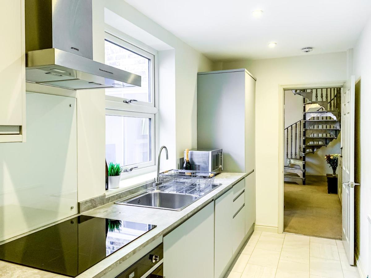The Vines - Stunning Period Home With Free Parking York Luaran gambar