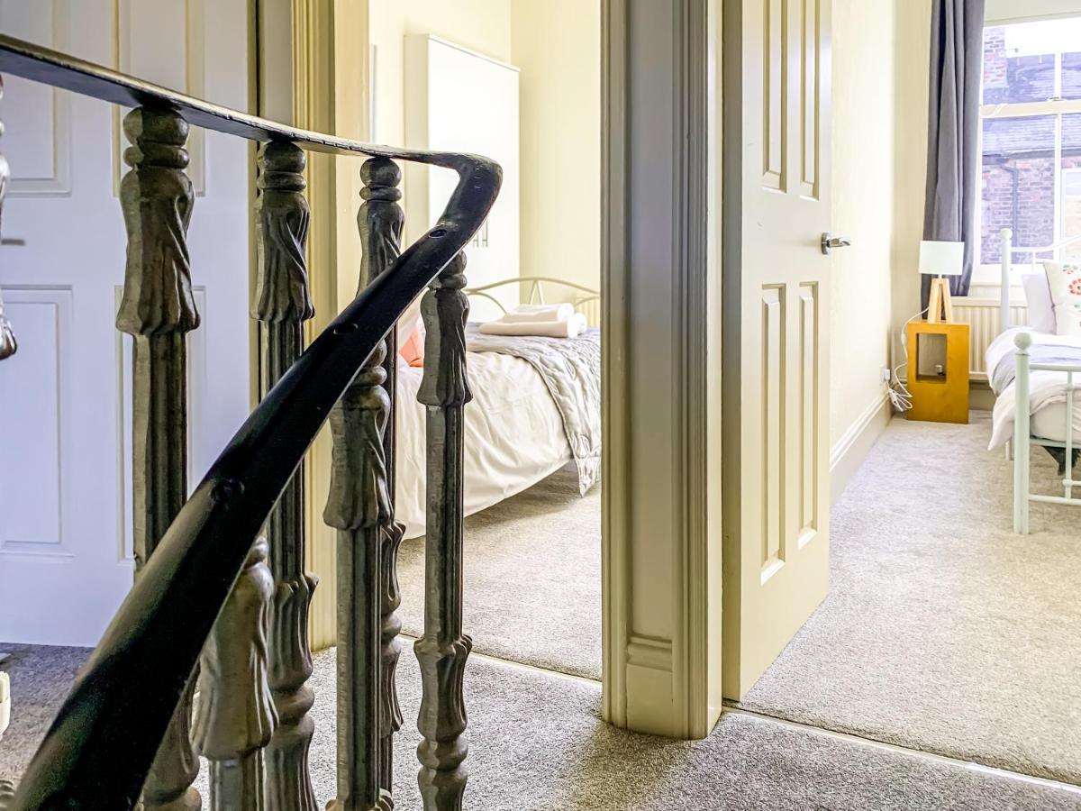 The Vines - Stunning Period Home With Free Parking York Luaran gambar