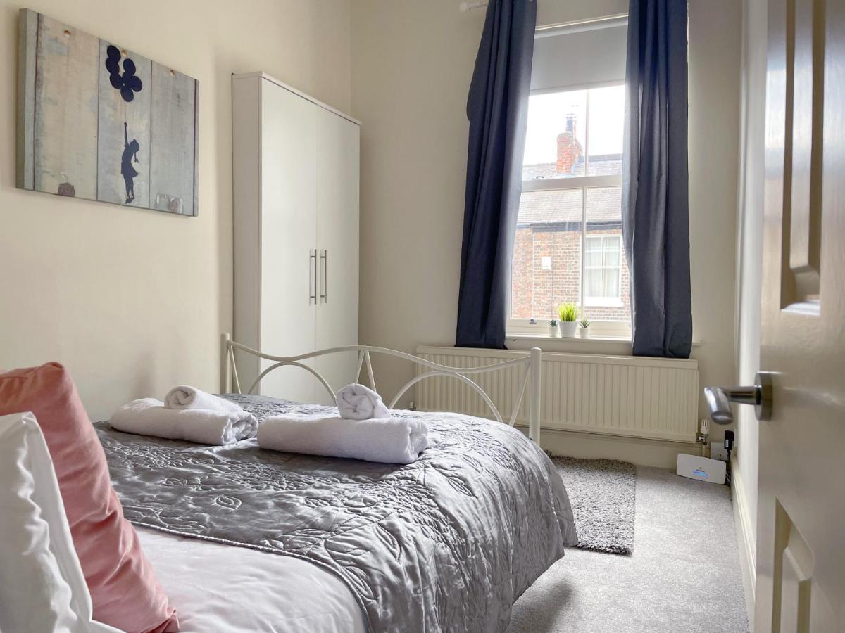 The Vines - Stunning Period Home With Free Parking York Luaran gambar