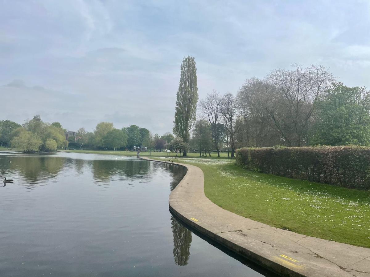 The Vines - Stunning Period Home With Free Parking York Luaran gambar